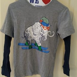Boys shirt with thermal knit sleeves, skiing mammoth on front!